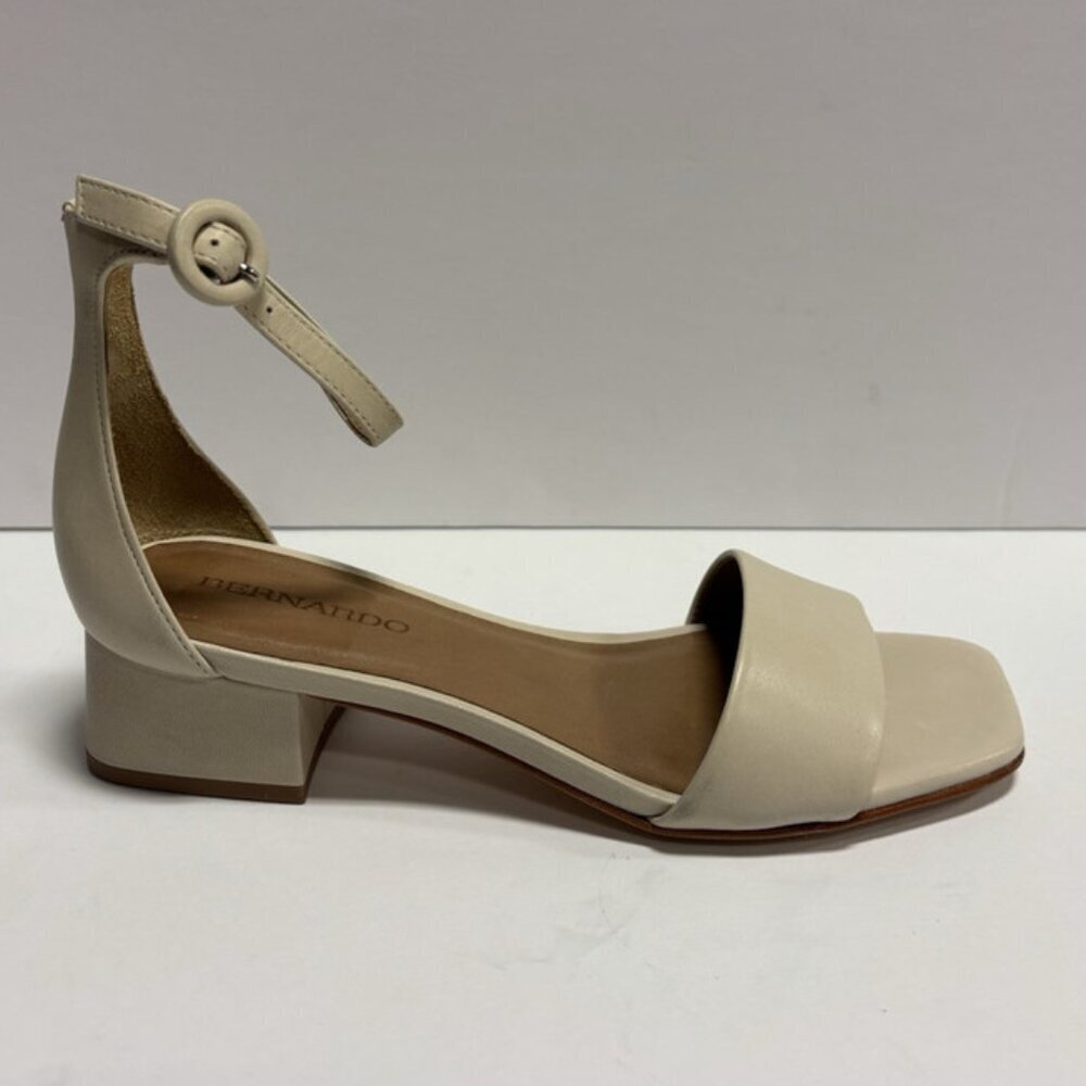 Bernardo Women’s Jalena, Ankle Strap Sandals Off White, Size 7 M
